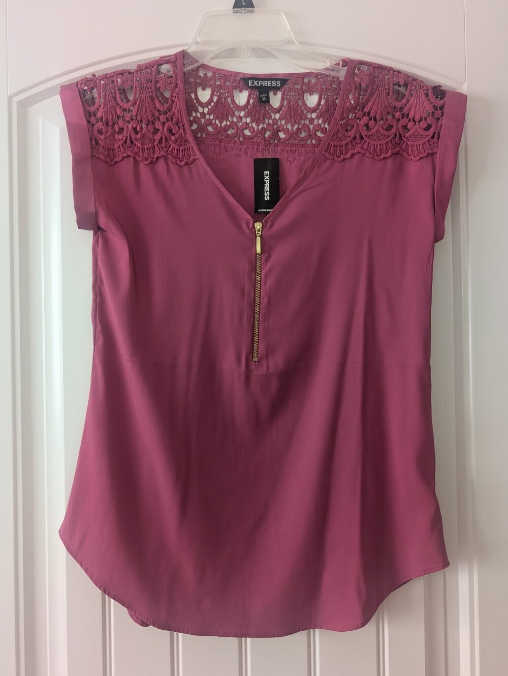NWT! XS Express Women's Rose Lace Yoke Zip Front Blouse